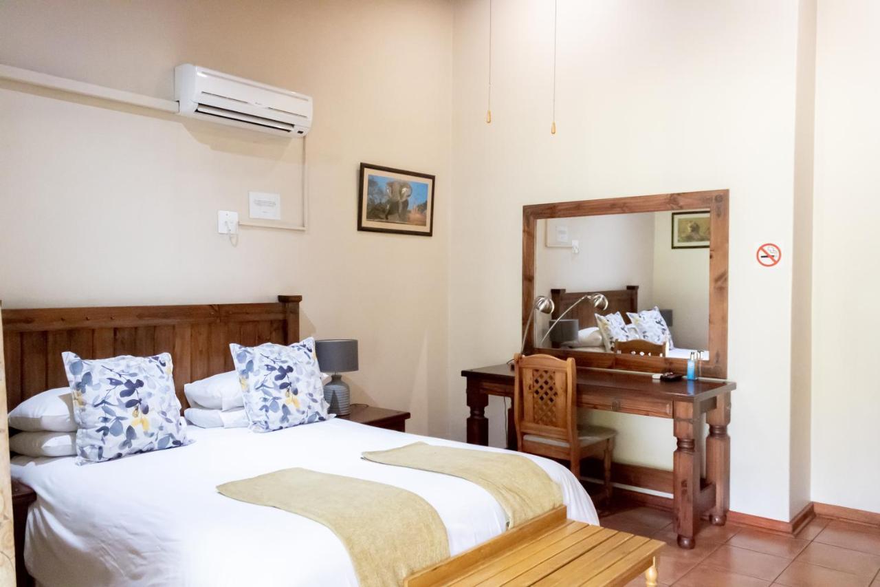 Sunbird Lodge Phalaborwa Esterno foto